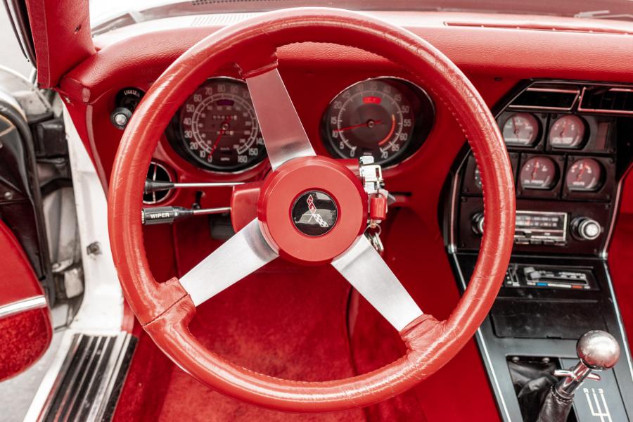 Панель приборов Chevrolet Corvette (1YZ67) 1977 года  (фото 41 из 66)